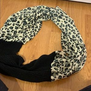 Infinity scarf